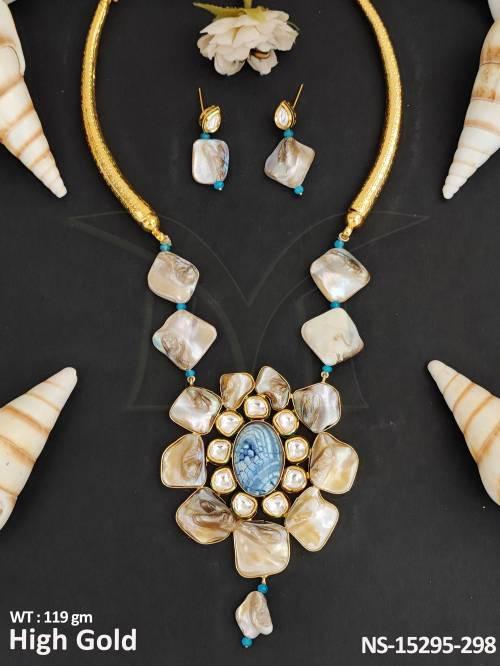 Kundan Jewellery Beautiful High Gold Polish Unique Design Necklace Set 