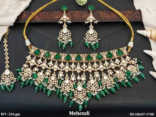 Beautiful  Mehendi Polish Fancy Style Necklace Set  
