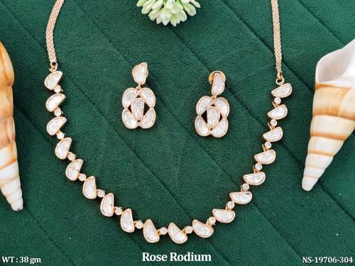 NS-19706-304-WHITE