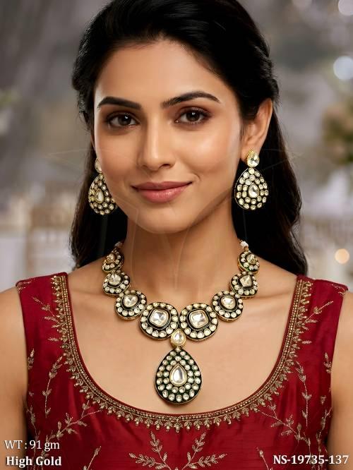 designer-kundan-statement-necklace-set-for-women