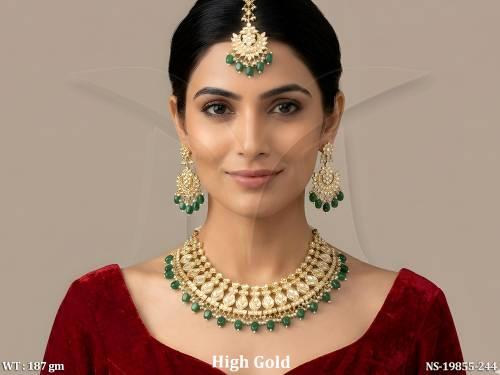 designer-kundan-choker-set-with-matching-earrings