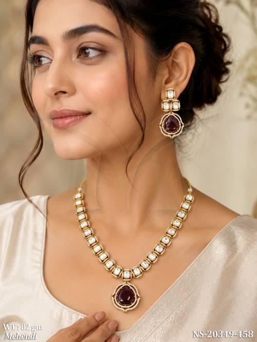 Premium Mehendi Polish Kundan Pendant Necklace Set