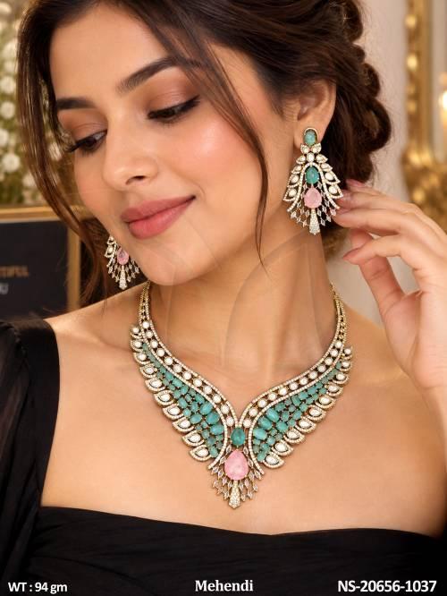 Beautiful Kundan Mehendi Party Wear Necklace Set