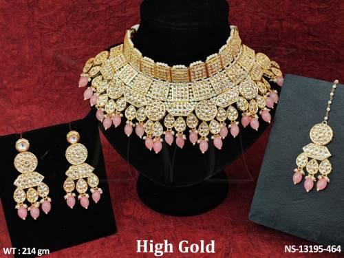 clustered-pearl-high-gold-polish-kundan-stones-choker-heavy-kundan-necklace-set-