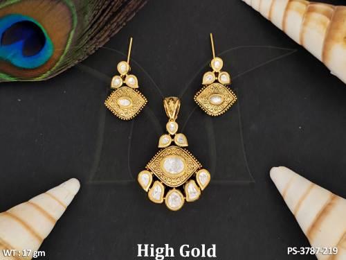 Kundan Jewellery Full Stone High Gold Polish Unique Design Kundan pendant Set 