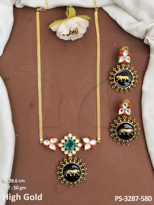 beautiful-kundan-design-high-gold-polish-party-wear-kundan-long-pendant-set-