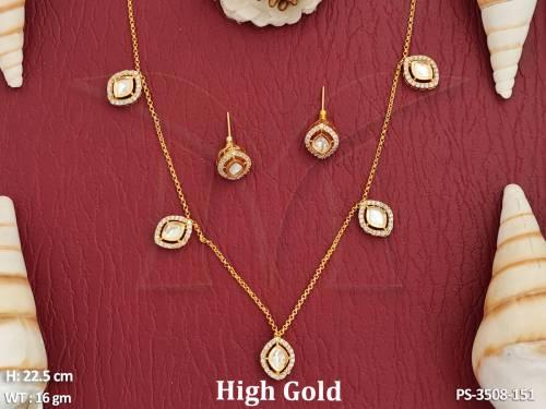 beautiful-designer-high-gold-polish-party-wear-kundan-pendants-set-