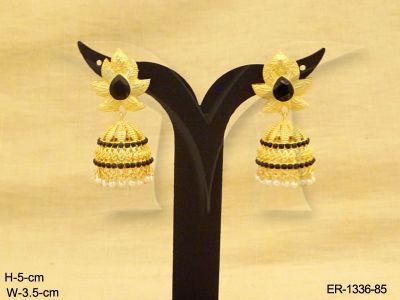 paan flower double layered jhunki kemp earring detail