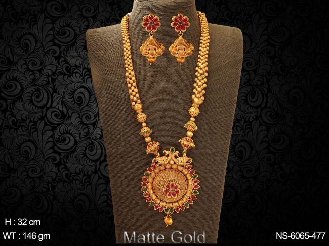 Kemp long peacock matta polish necklace