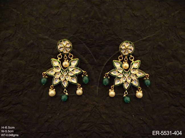 star shape paan stoned kundan earrings detail