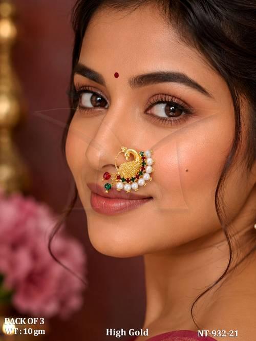 Beautiful Traditional Marathi Nath Set for Women