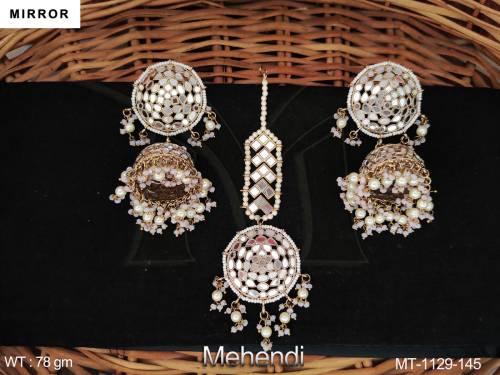 designer-mehendi-polish-party-wear-mirror-work-maang-tikka-with-earring-