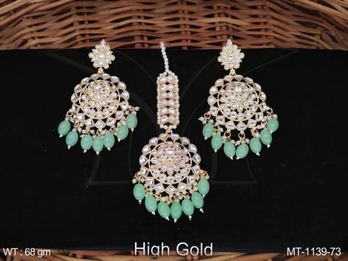 beautiful-fancy-design-high-gold-polish-antique-maang-tikka-with-earring