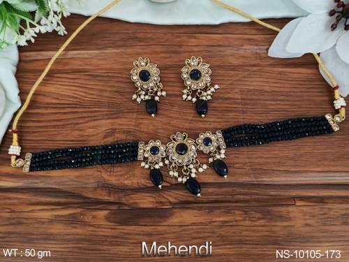 beautiful-fancy-style-antique-necklace-sets