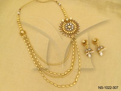 double chained side pendant necklace set detail