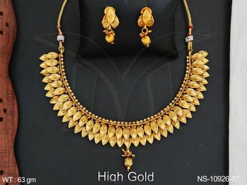 Antique jewelry High Gold Polish Fancy Beautiful Design Antique Short Necklace Set 
