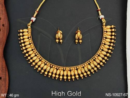 Antique Jewelry High Gold Polish Fancy Beautiful Antique Short Necklace Set 
