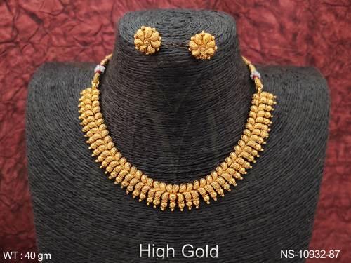 Antique jewelry High Gold Polish Beautiful Design Antique Short Necklace Set 