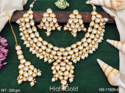 Kundan Stones High Gold Polish Fancy Desing Party wear Kundan Jewellery Choker Style Short Necklace Set 