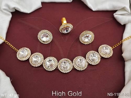 antique-jewellery-beautiful-high-gold-polish-necklace-set-