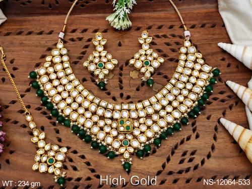 clustered-pearl-desinger-high-gold-polish-fancy-design-kundan-choker-necklace-set-