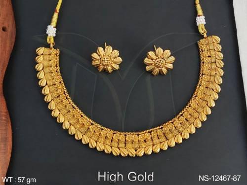 Antique Jewelry High Gold Polish Designer Wear Party Wear Plain Gold Design Antique Short Necklace Set