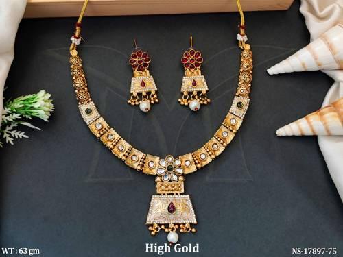 traditional-antique-necklace-set-with-pearl-drops