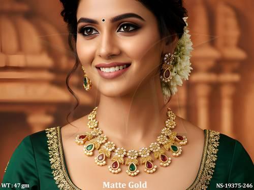 traditional-heavy-necklace-set-with-nature-inspired-design