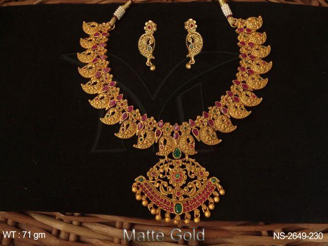triangular shape knife paan necklace set detail