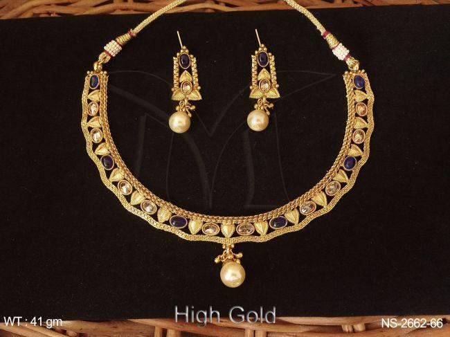 oval heart shape antique neckalce set detail