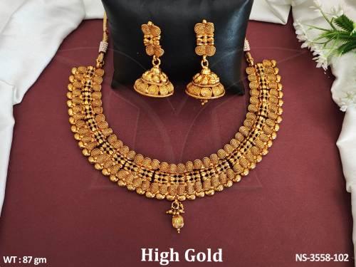 chakri double layered necklace detail