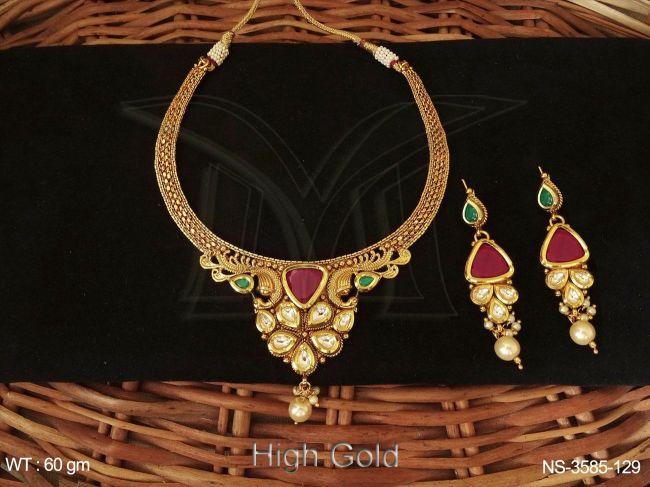 triangular single base flower necklace set