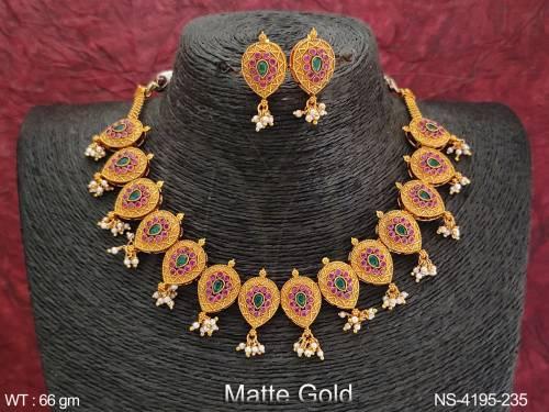 Multi Paan Shape Style Necklace Set