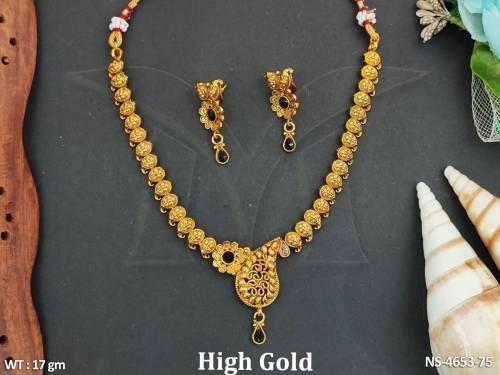 antique-high-gold-polish-fancy-style-short-necklace-set-