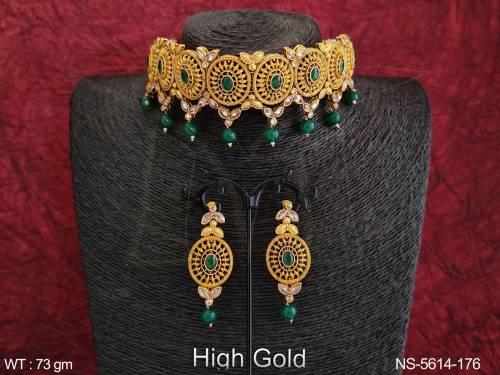 oval shape style chokor necklace set detail
