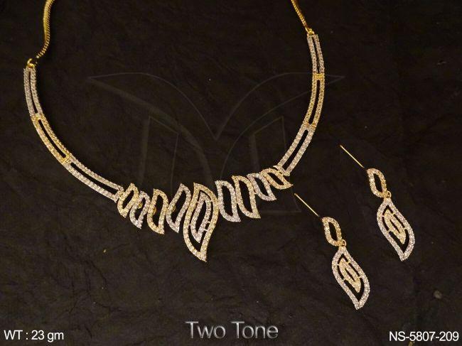 NS-5807-209-WHITE