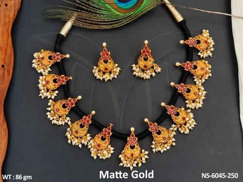 Black therder small peacock necklace