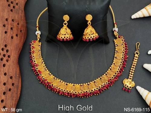 Jalebi coloring clustered moti antique necklace