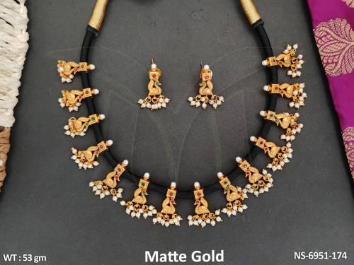 Clustered pearl Peacock design Matte Poilsh Kemp Necklace Set