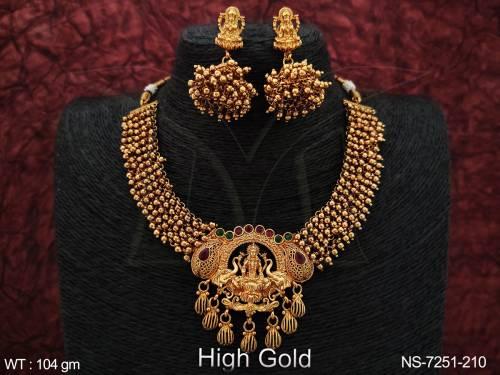 Designer Temple Jeweler Laxmi Pendant High Gold Polish Clustered Pearl Choker Necklace Set — NS-7251-210