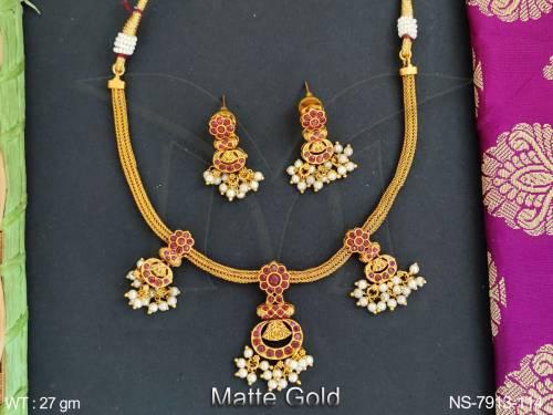 Beautiful Kemp Jewelry Matte Gold Polish Clustered Pear Tassels Fancy Style Party wear Designer Necklace Set