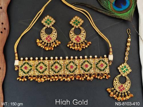 Antique Full white stones Designer High Gold Polish Party wear Beautiful Choker Necklace Set with Maang Tikka — NS-8103-410