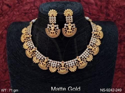 Beautiful Fancy Design Matte Gold Polish Designer Temple Jewelry Necklace Set