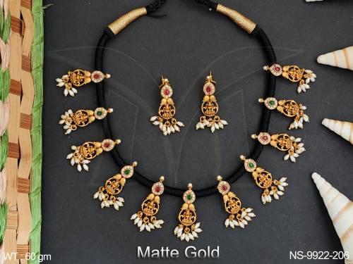 beautiful-clustered-pearl-temple-necklace-sets