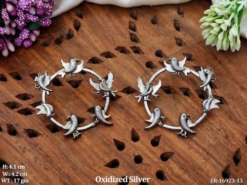 handcrafted-oxidized-silver-round-bird-earrings-
