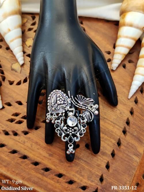 Oxidized Silver Finger Ring with Leaf Heart Design   — FR-3351-12