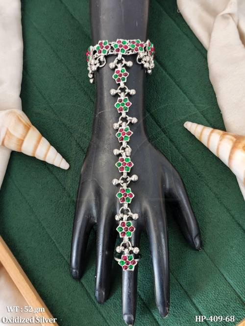 elegant-oxidized-silver-haath-paan-for-wedding-party-wear