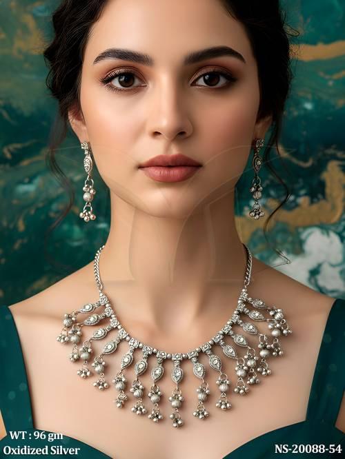 oxidized-silver-necklace-set-with-matching-dangle-earrings-design