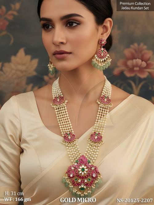 designer-jadau-kundan-bridal-necklace-set-gold-micro-finish