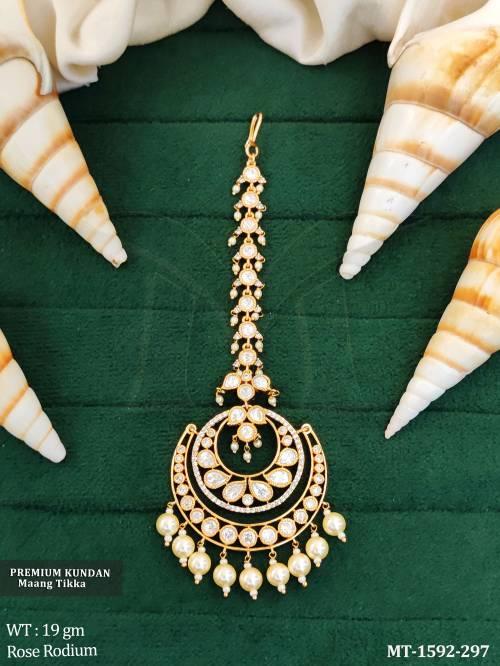elegant-high-gold-kundan-maang-tikka-for-wedding-
